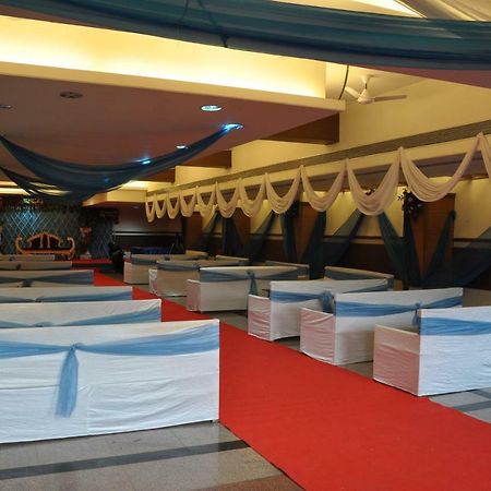 Hotel Sheela Shree Plaza Jhānsi Екстериор снимка