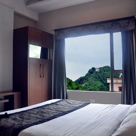 Hotel Sheela Shree Plaza Jhānsi Екстериор снимка