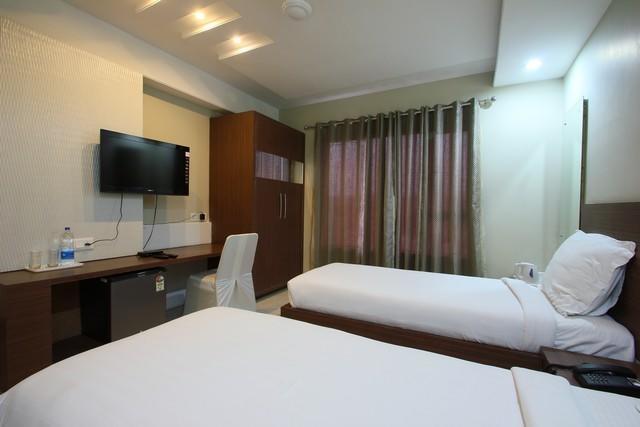 Hotel Sheela Shree Plaza Jhānsi Екстериор снимка