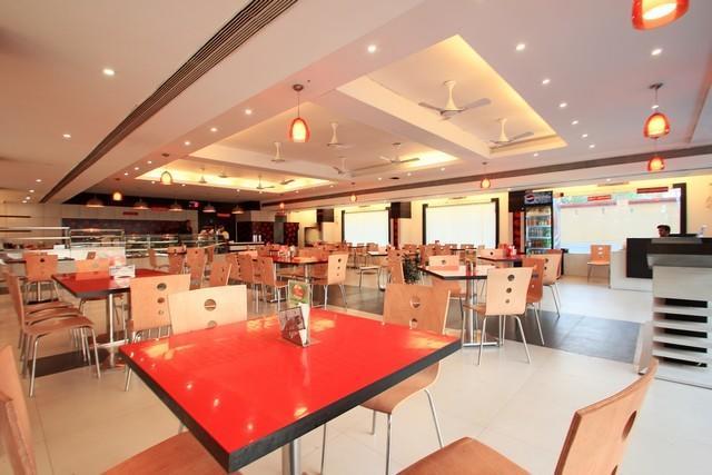 Hotel Sheela Shree Plaza Jhānsi Екстериор снимка