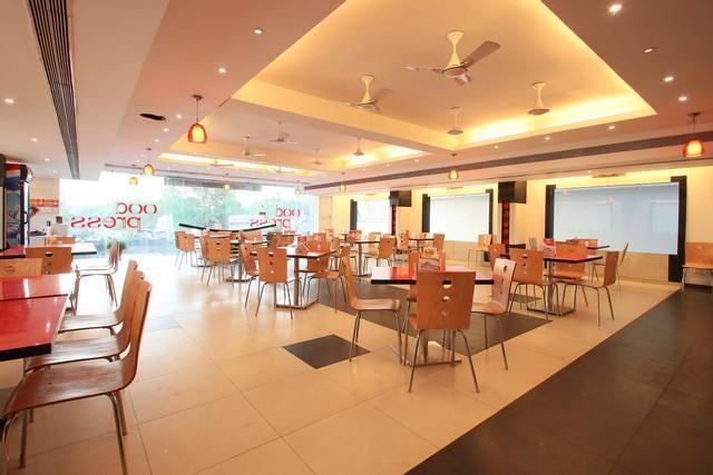 Hotel Sheela Shree Plaza Jhānsi Екстериор снимка