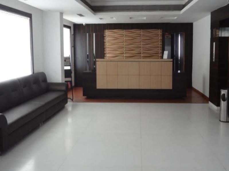 Hotel Sheela Shree Plaza Jhānsi Екстериор снимка