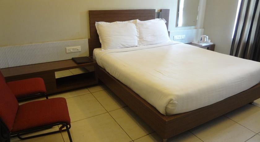Hotel Sheela Shree Plaza Jhānsi Екстериор снимка