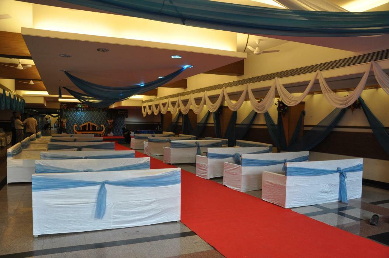 Hotel Sheela Shree Plaza Jhānsi Екстериор снимка